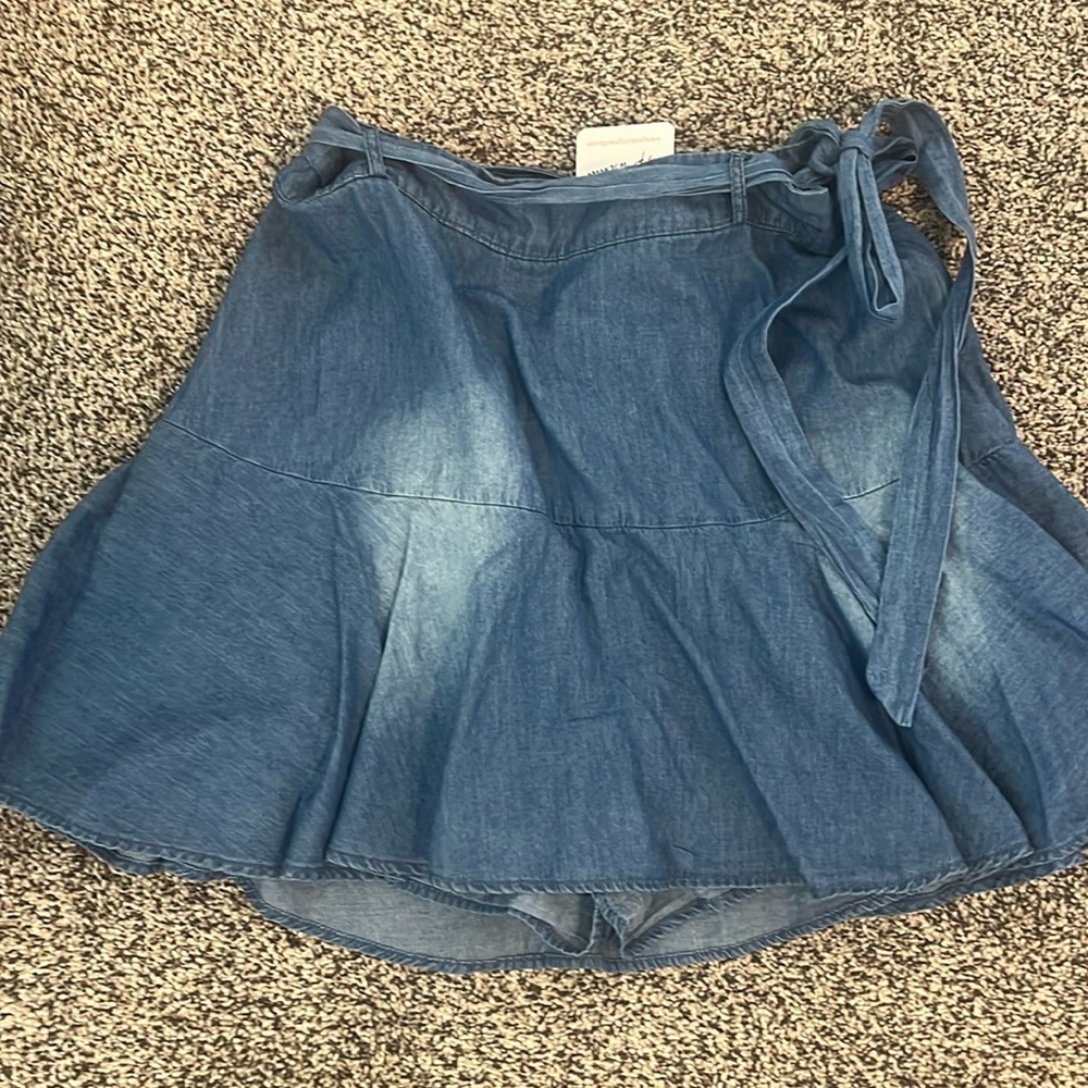 Adorable Chambray Skorts